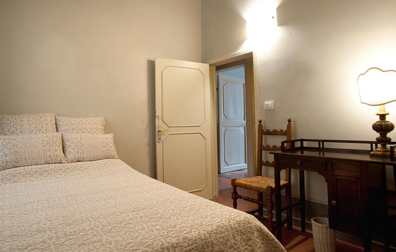 Almadelena Guest House Piza Pokój zdjęcie